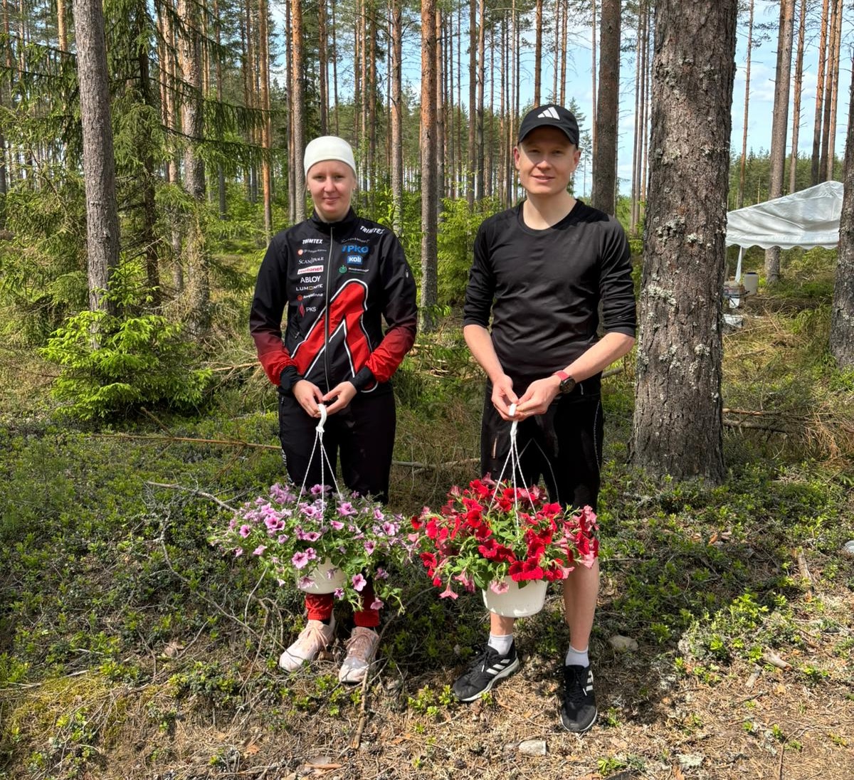 Luumäki-rastit 2025 voittajat Jenni Ovaska ja Joni Hirviallio
